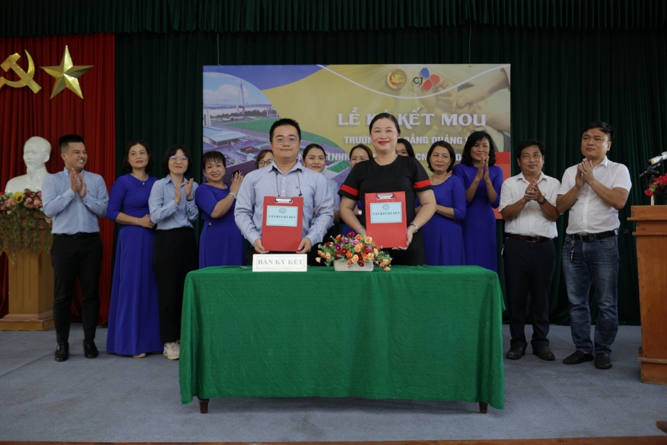 Lễ ký kết MOU trường Cao đẳng Quảng Nam và Công ty TNHH CJ Vina Bình Dương